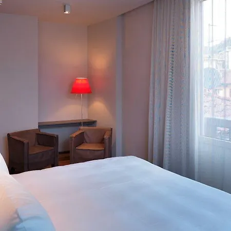 ホテル ポスタ デザイン