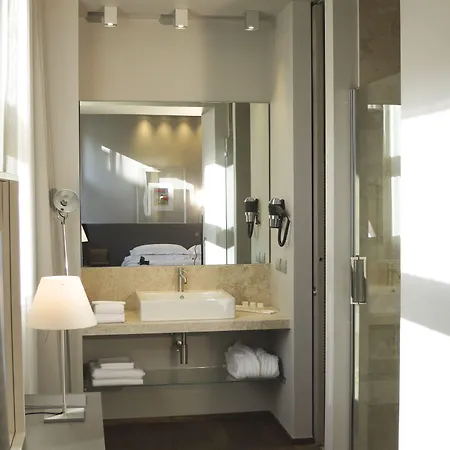 ポスタ デザイン ホテル 3*