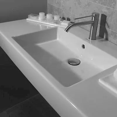 ポスタ デザイン 3* コモ